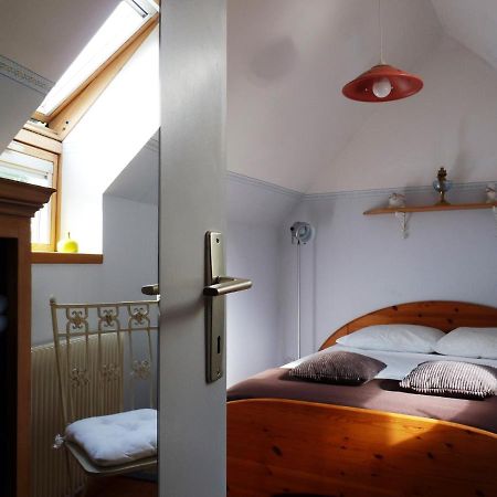 Le Petit Grenier Bed & Breakfast Bayeux Exterior photo